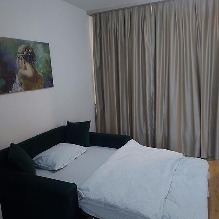 Glamour Studio Oradea Bagian luar foto