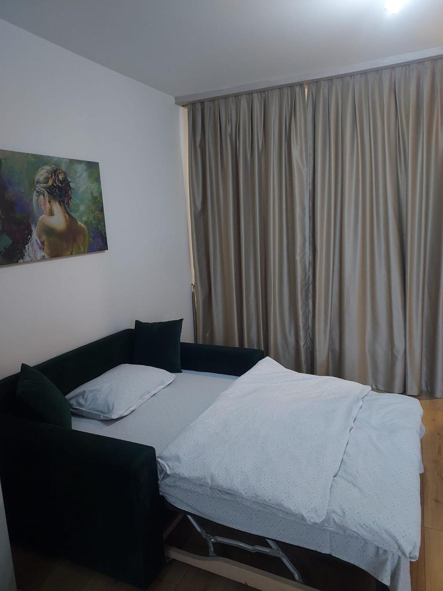 Glamour Studio Oradea Bagian luar foto